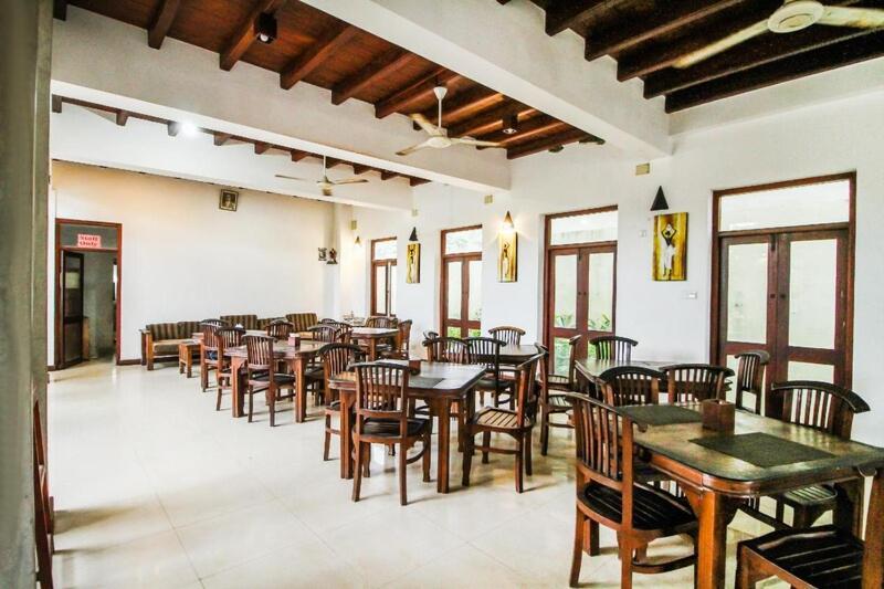Ceylonica Beach Hotel Негомбо Екстер'єр фото